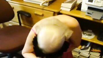 Slut Sue Does Live Cam