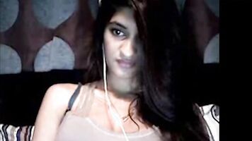 My name is Poonam, Video chat with me