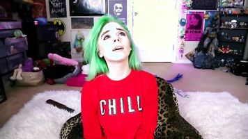 Horny babe with perfect tits masturbating on webcam | full version - webcumgirls.com
