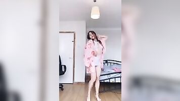 Asian girls sexy dance at home kimono Chinese Japanese Korean