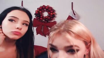 Hot Babes are Awesome Lesbian