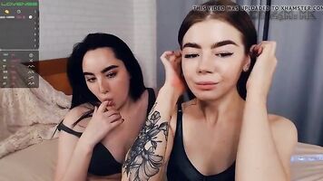 LeilaNafisa lesbian webcam