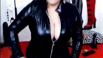 mature latex webcam